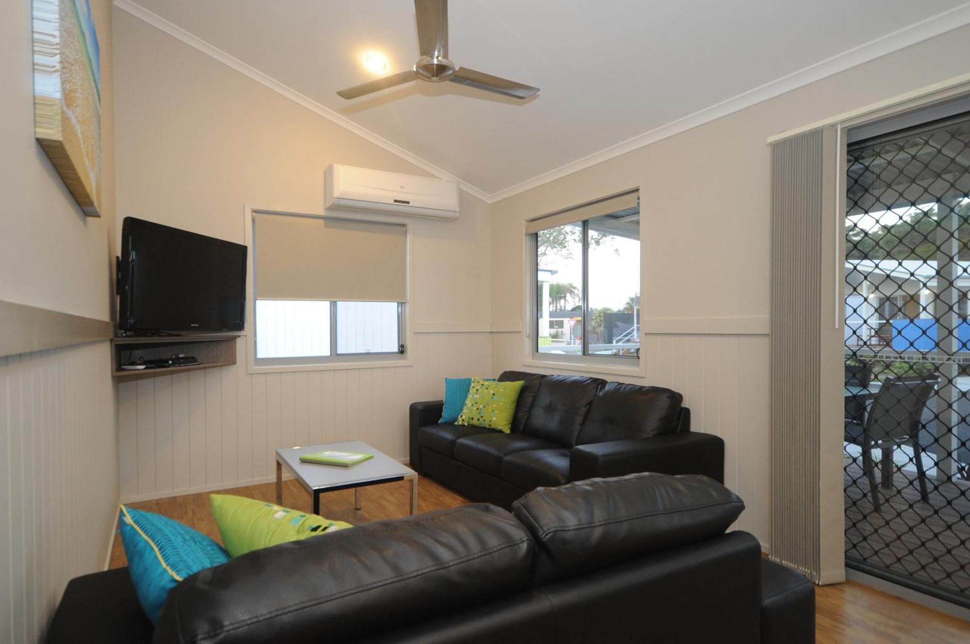 Nobby Beach Holiday Village غولد كوست الغرفة الصورة