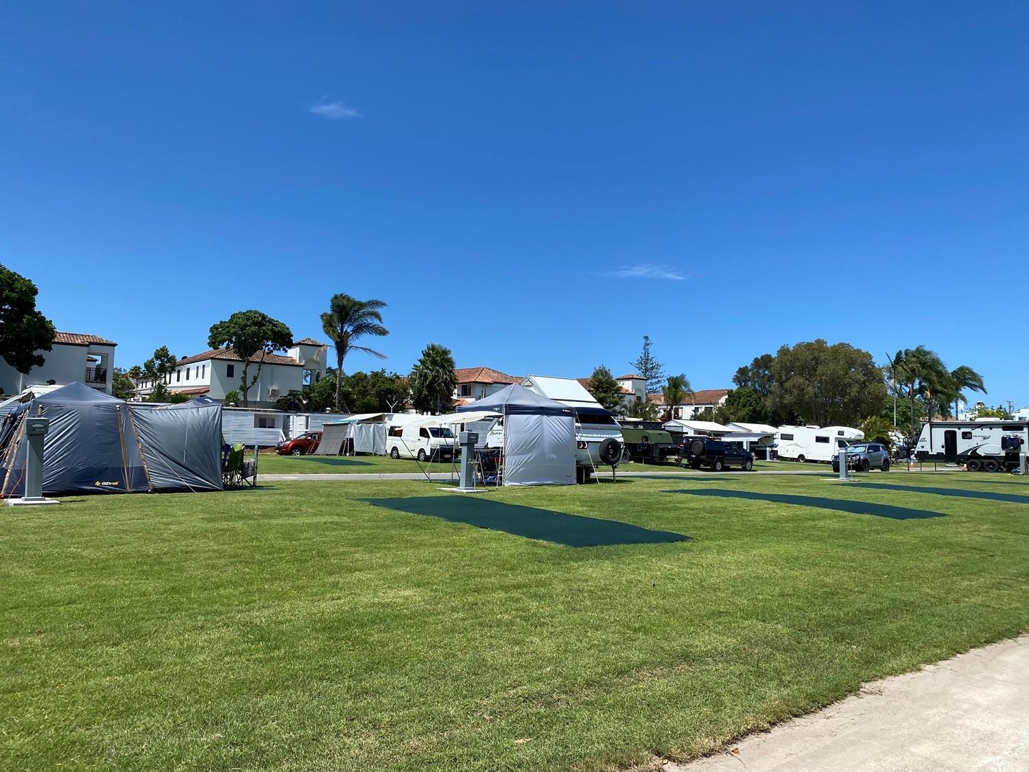 Nobby Beach Holiday Village غولد كوست الغرفة الصورة